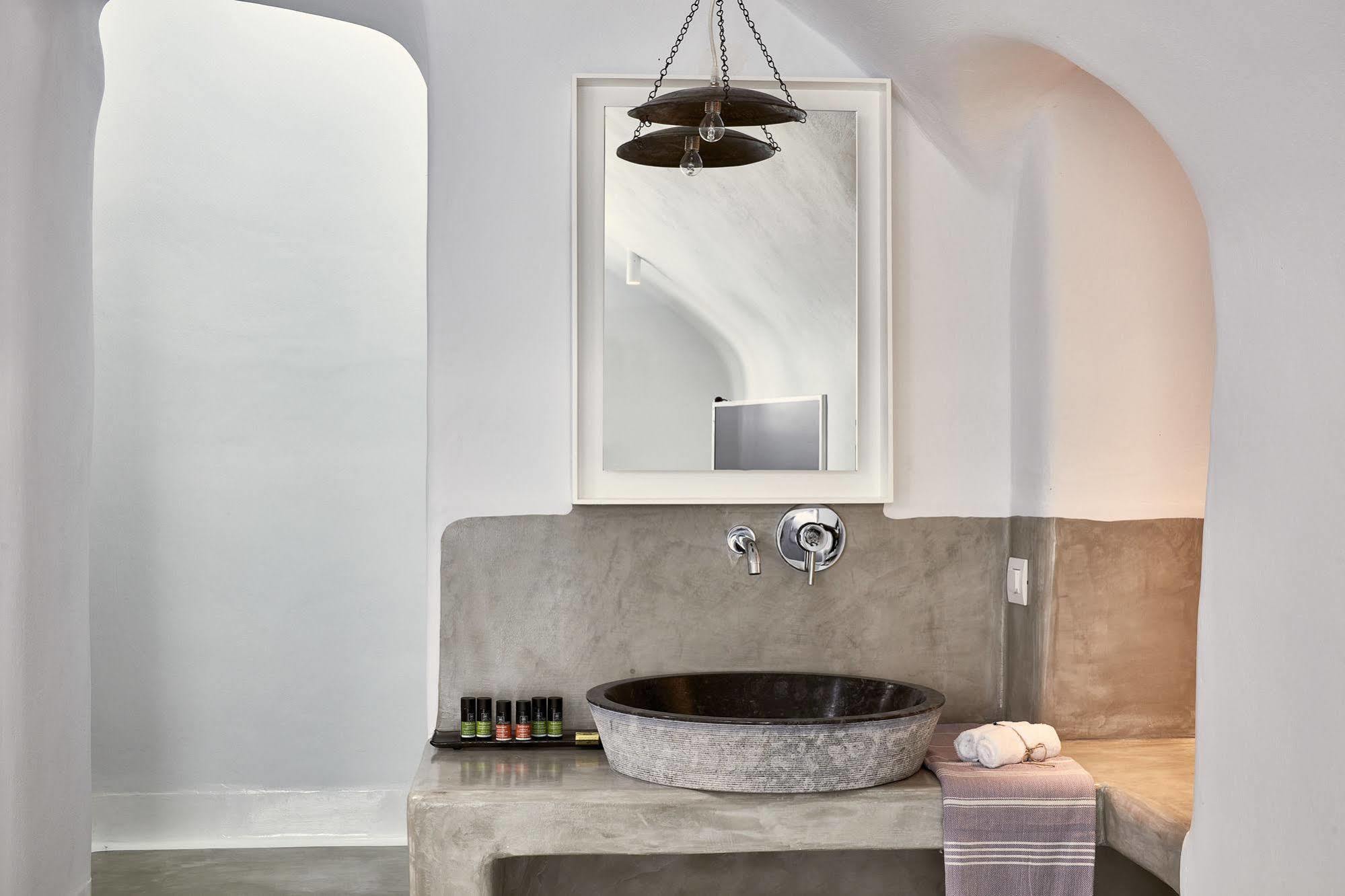 פריבולוס Boho Suites Santorini מראה חיצוני תמונה