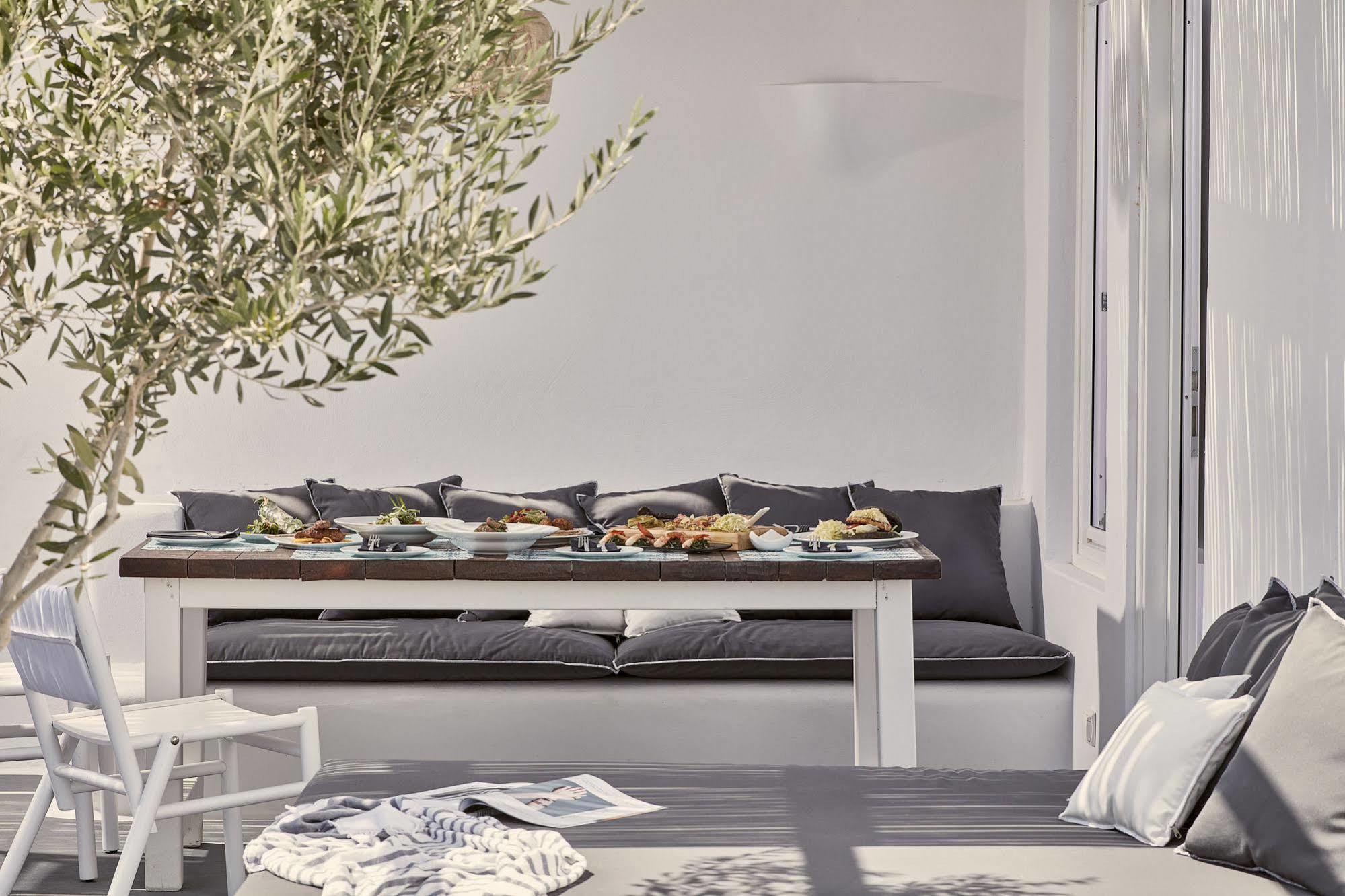 פריבולוס Boho Suites Santorini מראה חיצוני תמונה